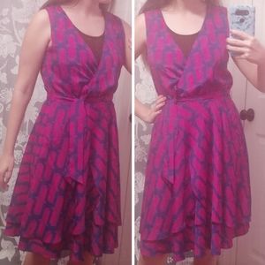 BANANA REPUBLIC Size 6 Purple Patterned Silky Knee Length Dress